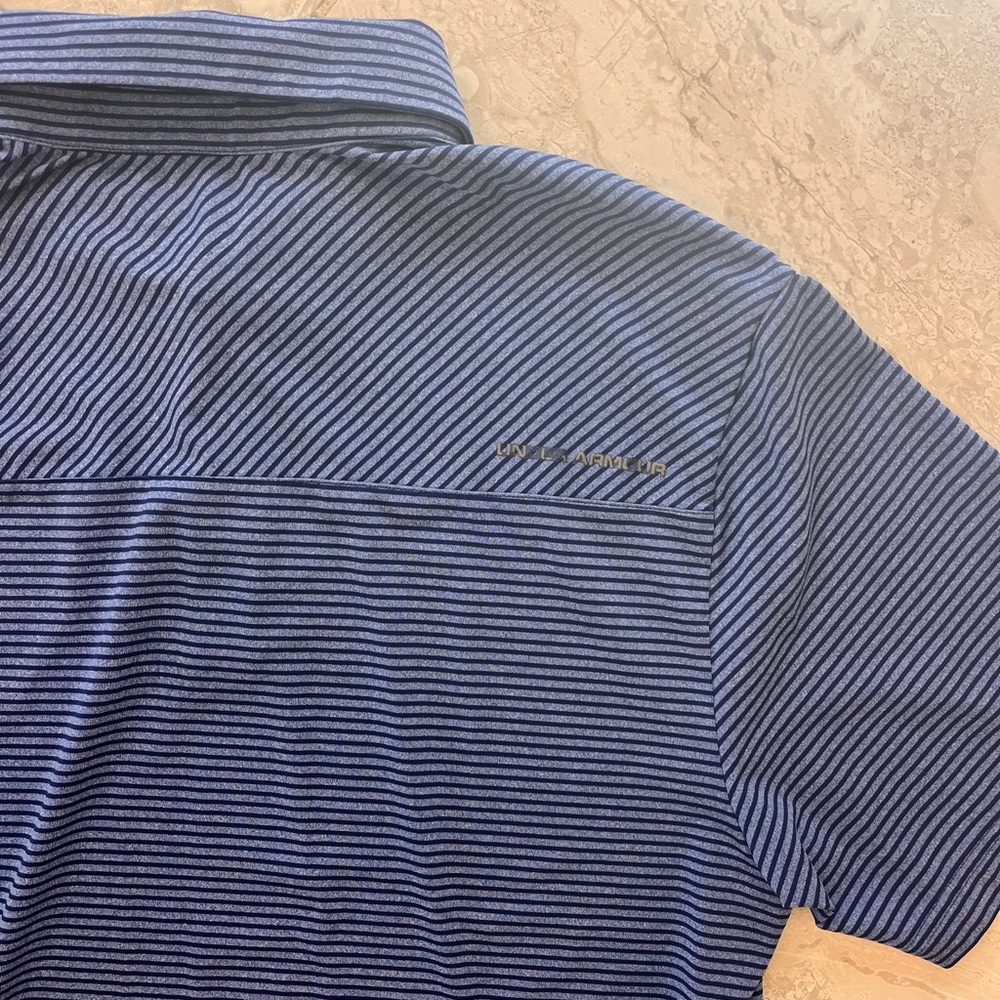 Under Armour Men's Navy and Blue Stripe HeatGear Polo Shirt, size L - Picture 4 of 5